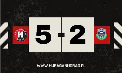 Deszczowy początek z przytupem – Huragan Morąg pokonuje GKS Stawiguda 5:2 w pierwszym sparingu